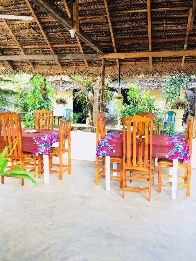 Tropicana Home Stay อารูกัมเบย์ ภายนอก รูปภาพ