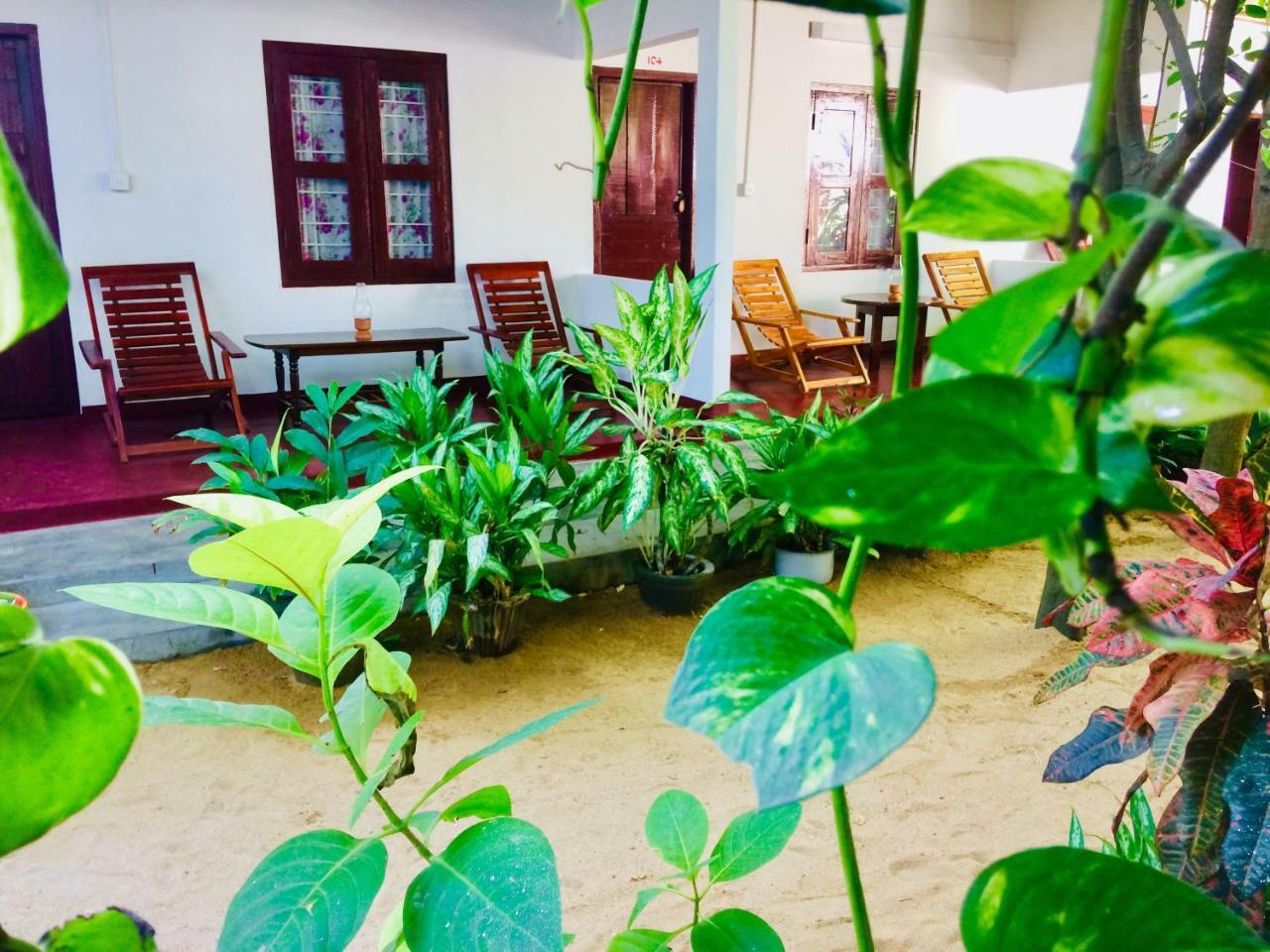 Tropicana Home Stay อารูกัมเบย์ ภายนอก รูปภาพ