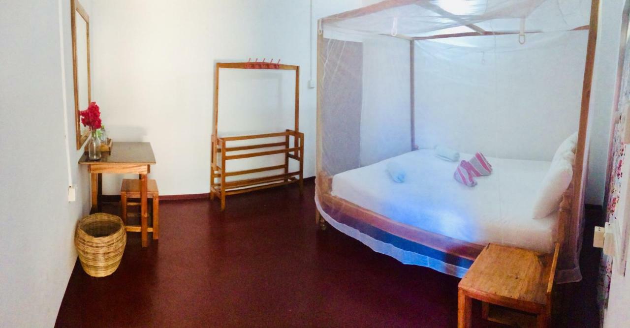 Tropicana Home Stay อารูกัมเบย์ ภายนอก รูปภาพ