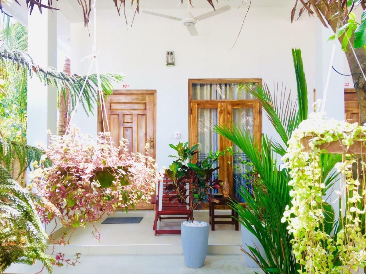 Tropicana Home Stay อารูกัมเบย์ ภายนอก รูปภาพ